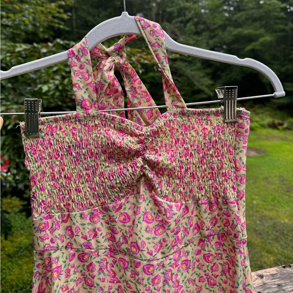 Beautiful pink floral dress - Picture 1 of 5